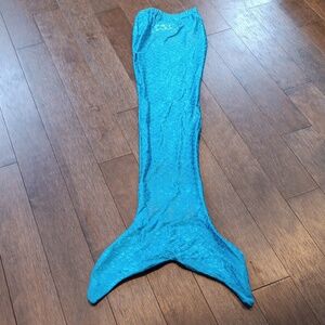 Fantasy Fin Shimmering Blue Girl's Mermaid Swim Tail ❄️
